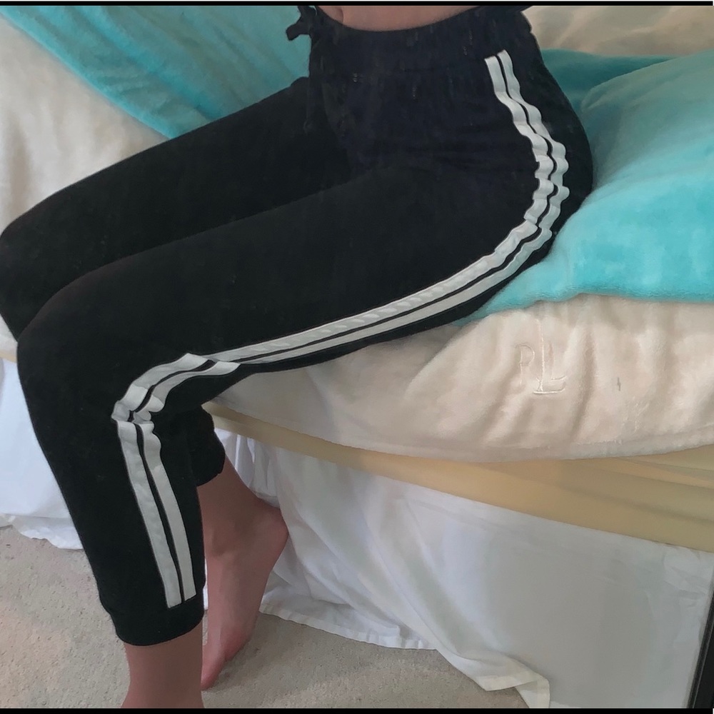prettylittlething side stripe joggers